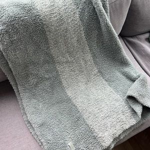 Barefoot Dreams Throw Blanket